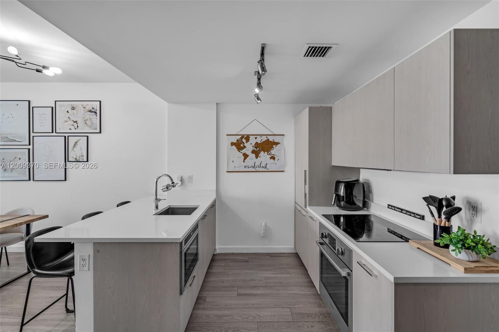 501 NE 31st St #3704, Miami FL 33137