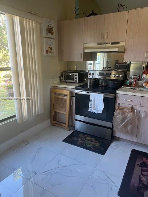 150 Colly Way, North Lauderdale FL 33068