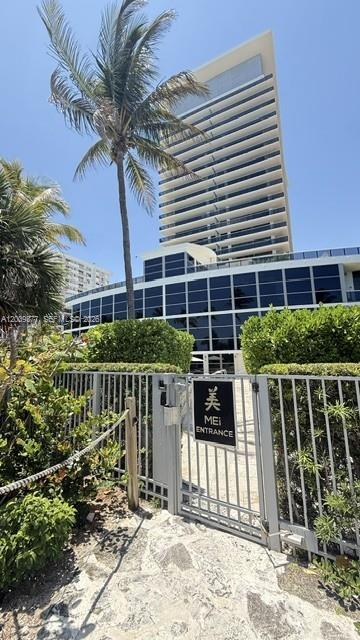 5875 Collins Ave #708, Miami Beach FL 33140