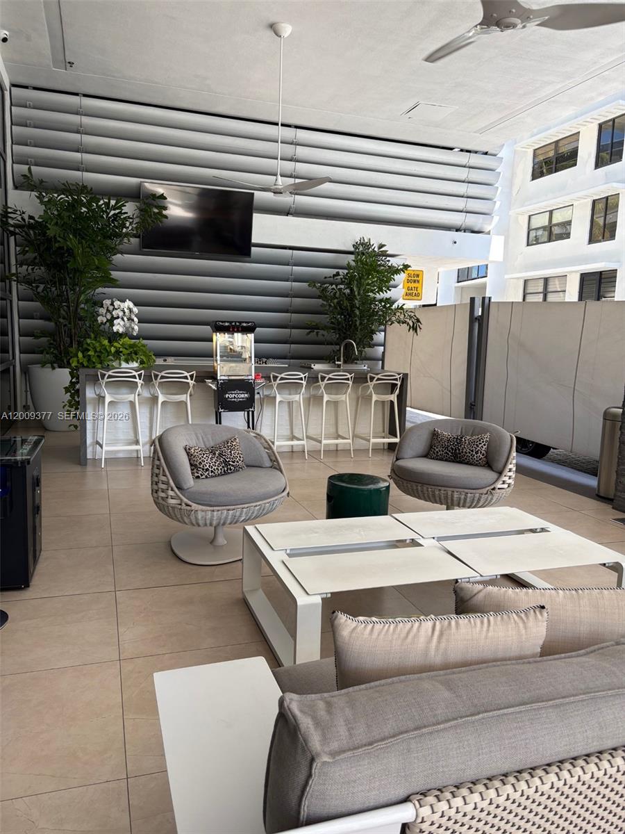 5875 Collins Ave #708, Miami Beach FL 33140