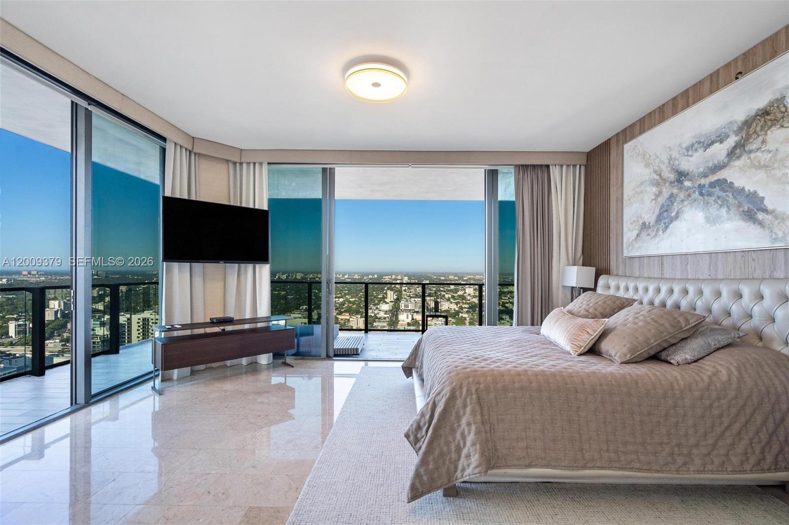 88 SW 7th St #3801, Miami FL 33130