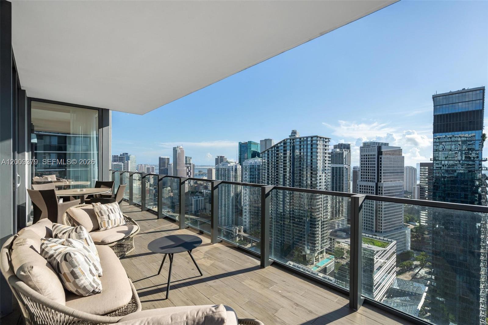 88 SW 7th St #3801, Miami FL 33130