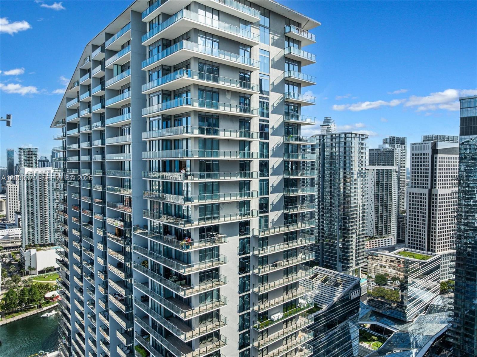 88 SW 7th St #3801, Miami FL 33130