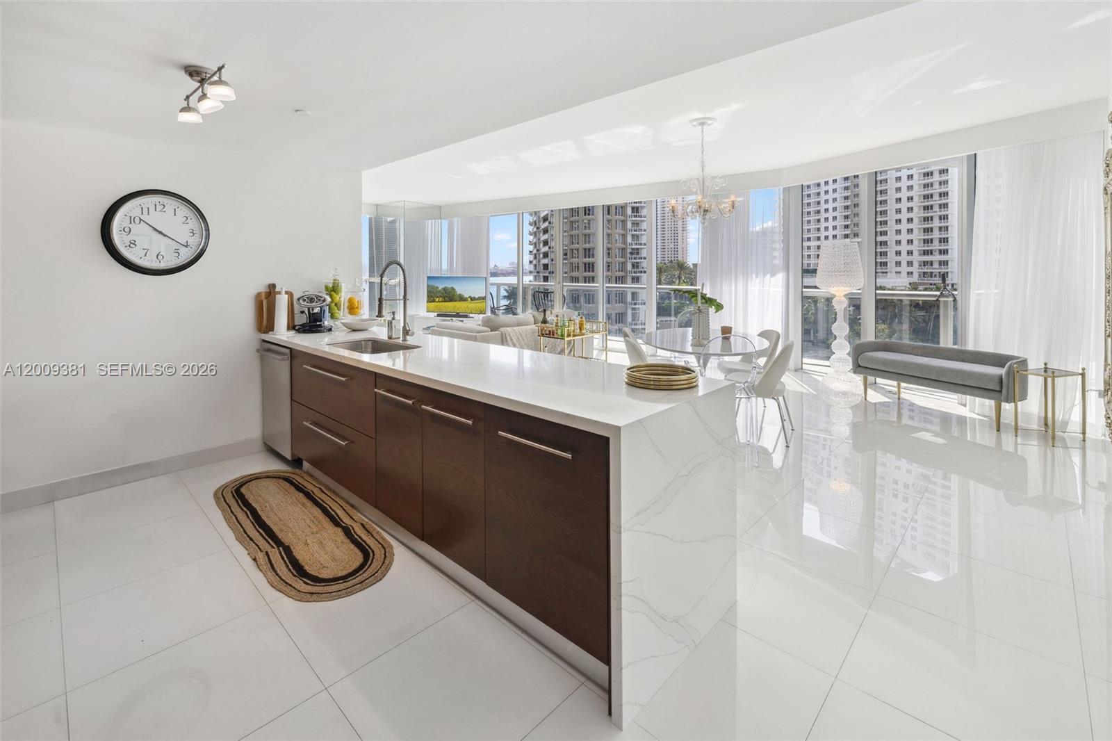 465 Brickell Ave #701, Miami FL 33131