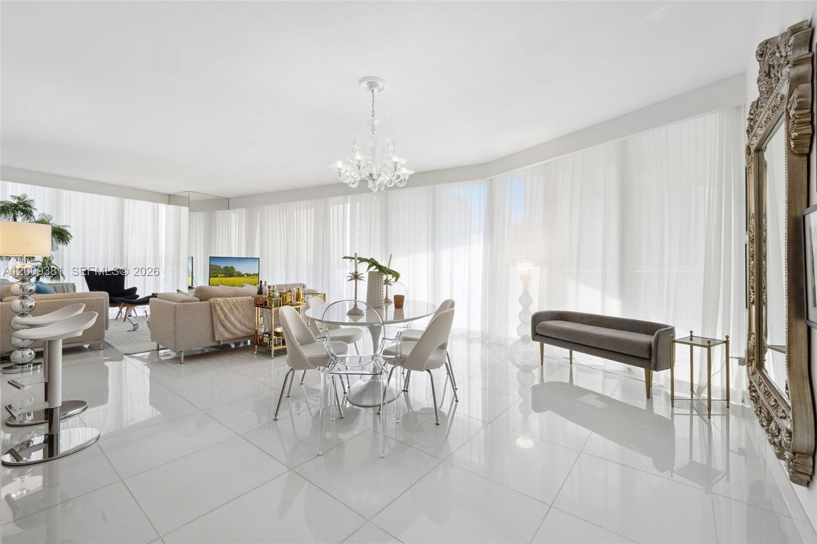 465 Brickell Ave #701, Miami FL 33131