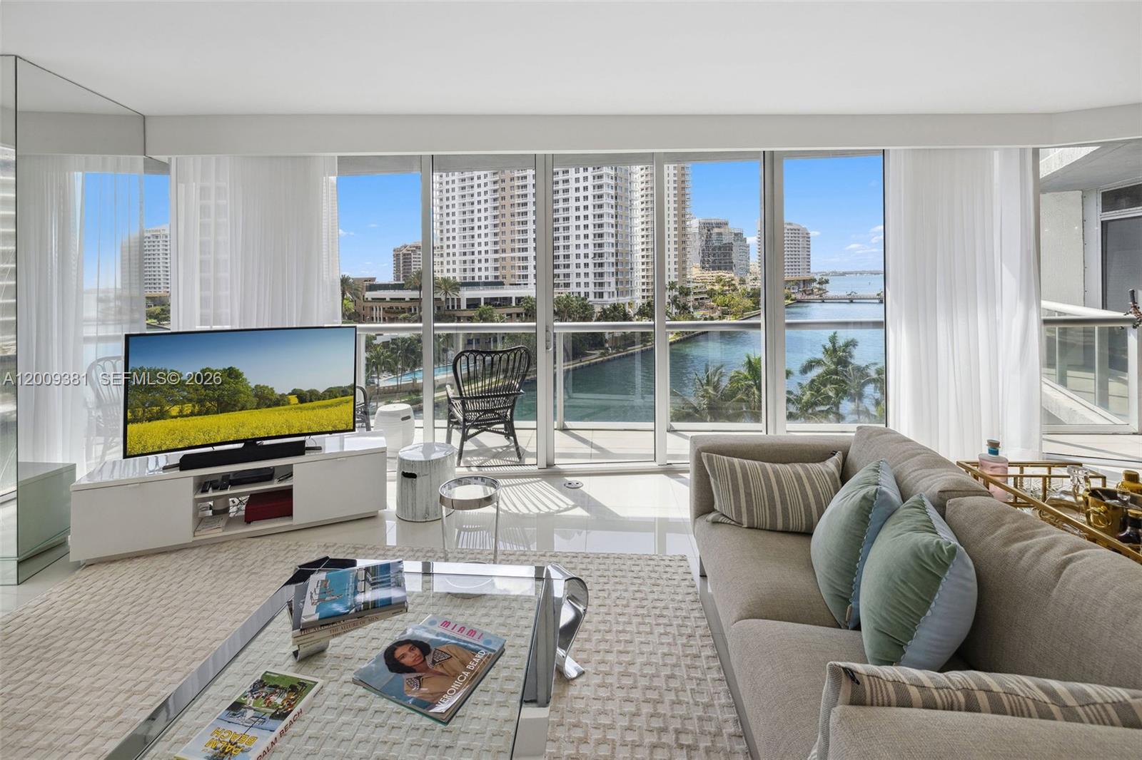465 Brickell Ave #701, Miami FL 33131