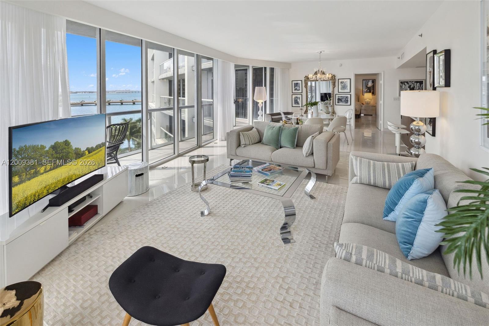 465 Brickell Ave #701, Miami FL 33131