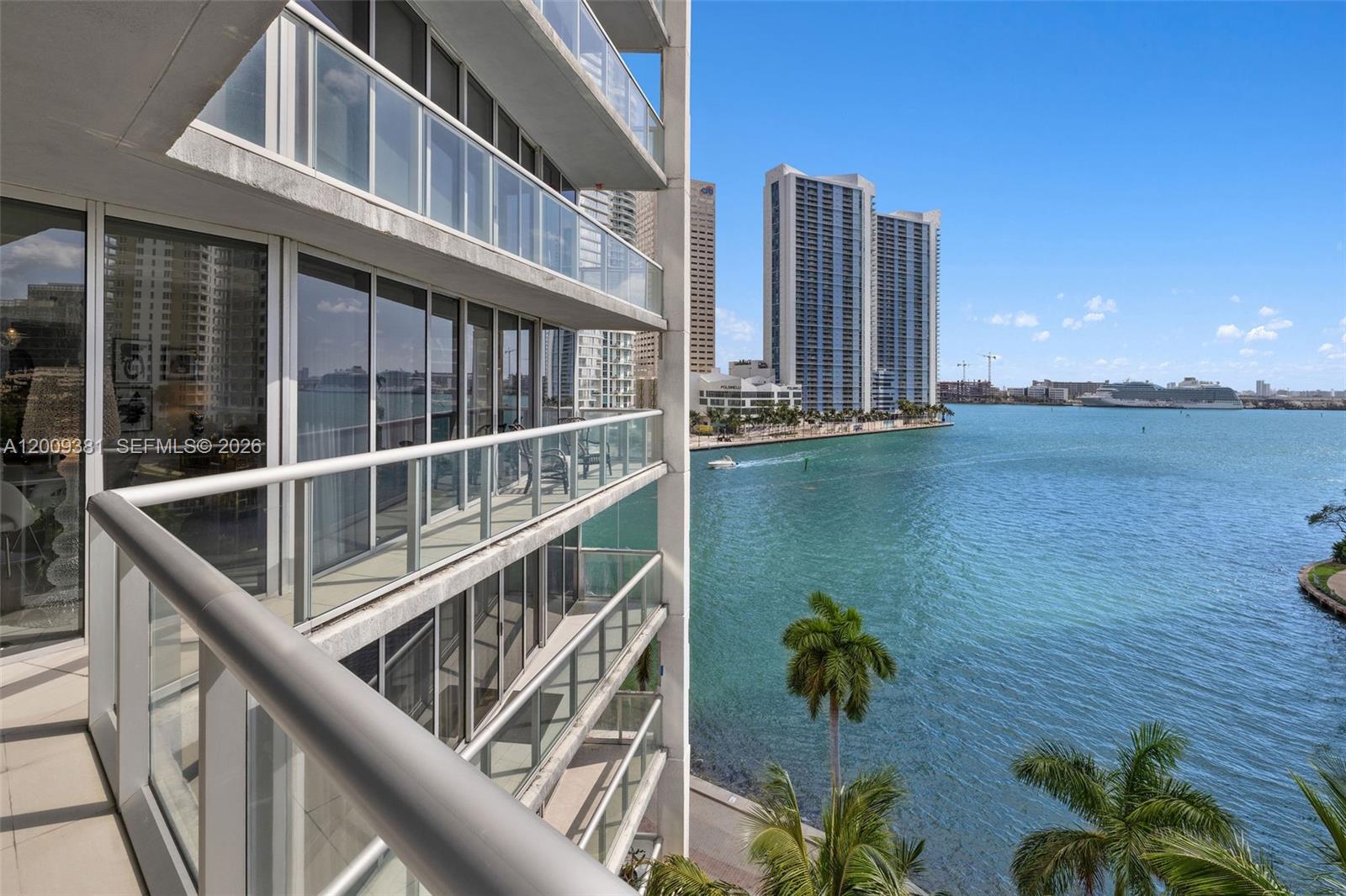 465 Brickell Ave #701, Miami FL 33131