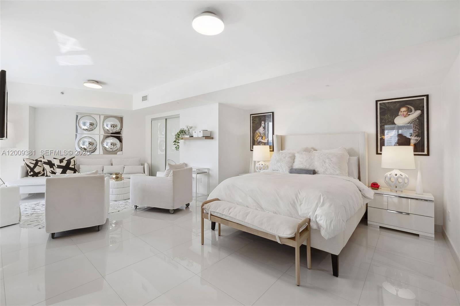 465 Brickell Ave #701, Miami FL 33131