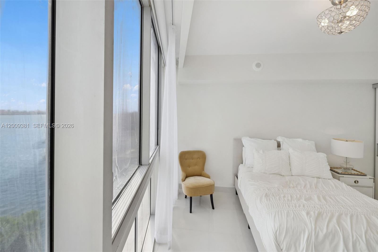 465 Brickell Ave #701, Miami FL 33131