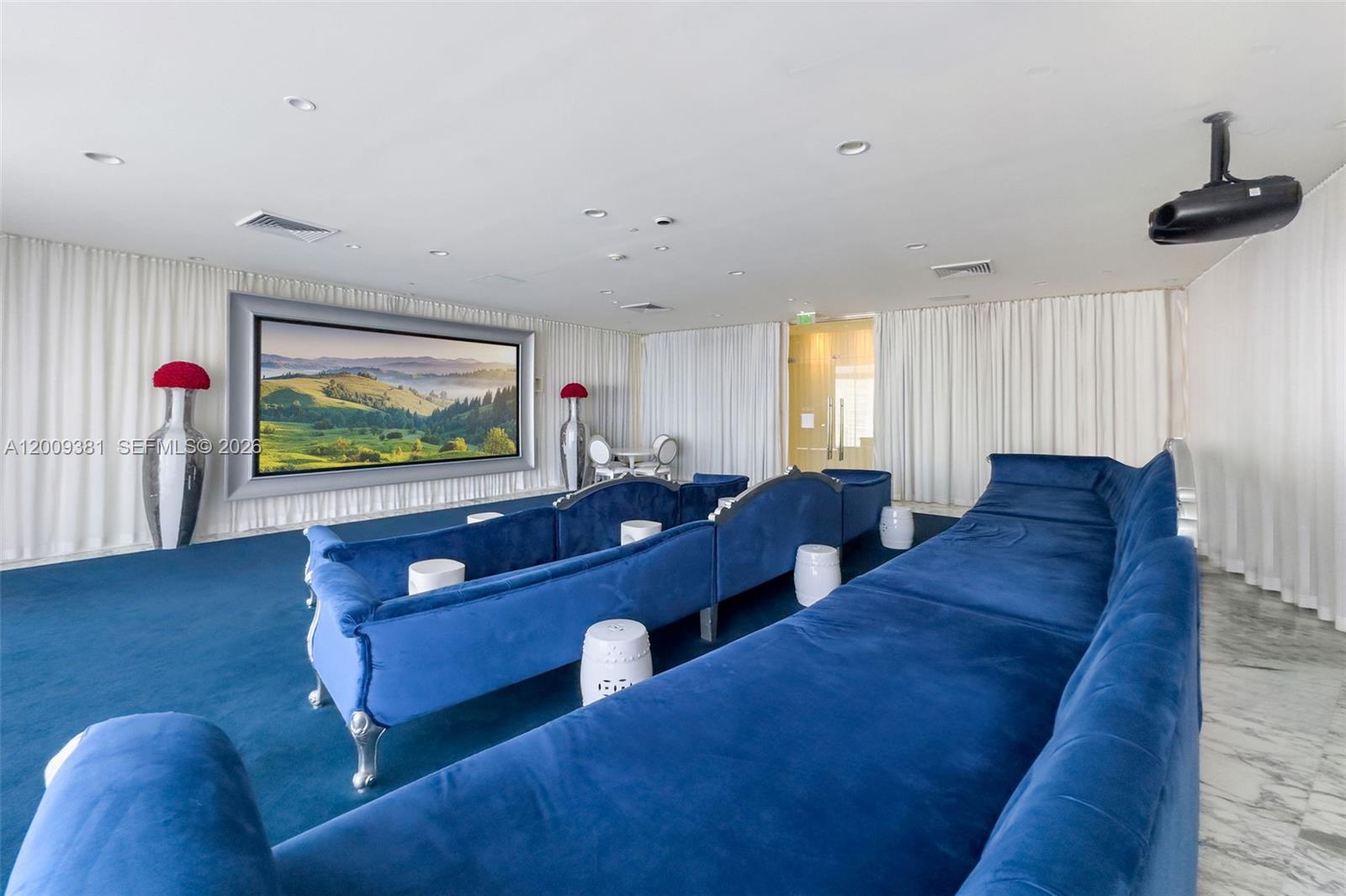 465 Brickell Ave #701, Miami FL 33131