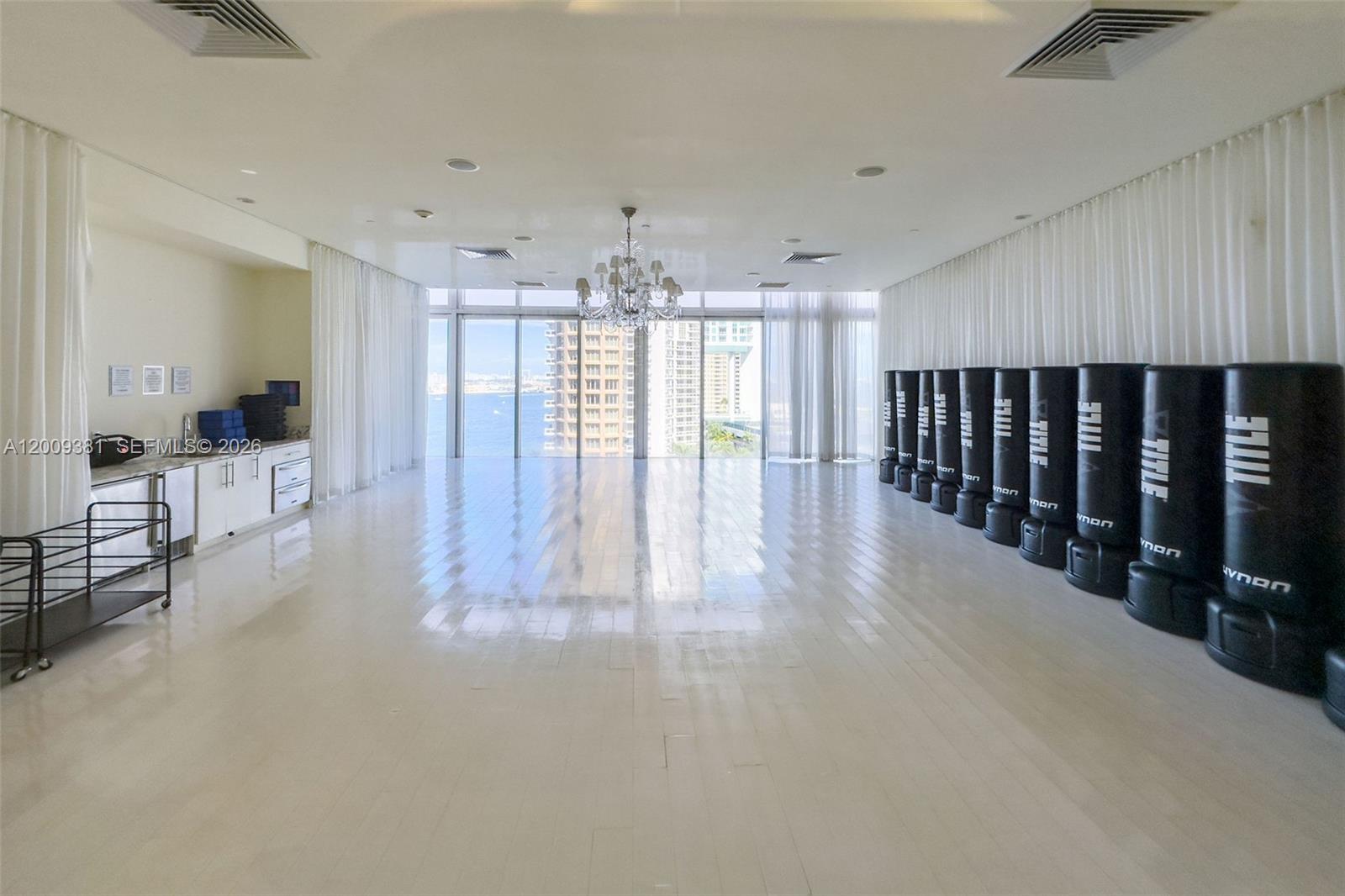 465 Brickell Ave #701, Miami FL 33131