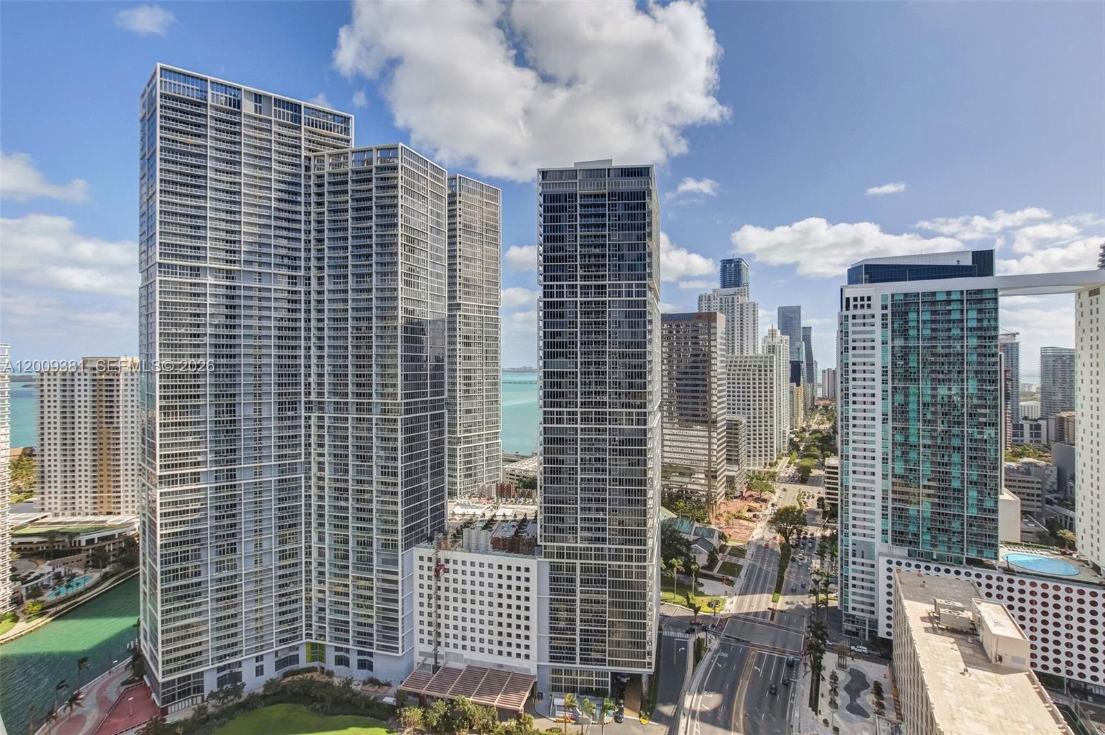 465 Brickell Ave #701, Miami FL 33131