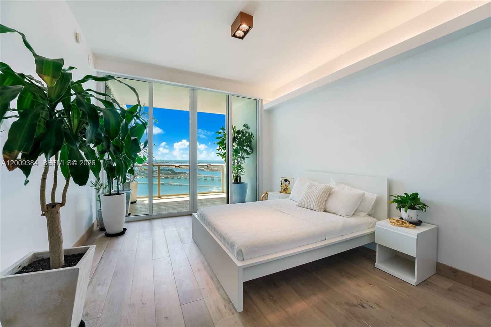 2020 N Bayshore Dr #3902, Miami FL 33137
