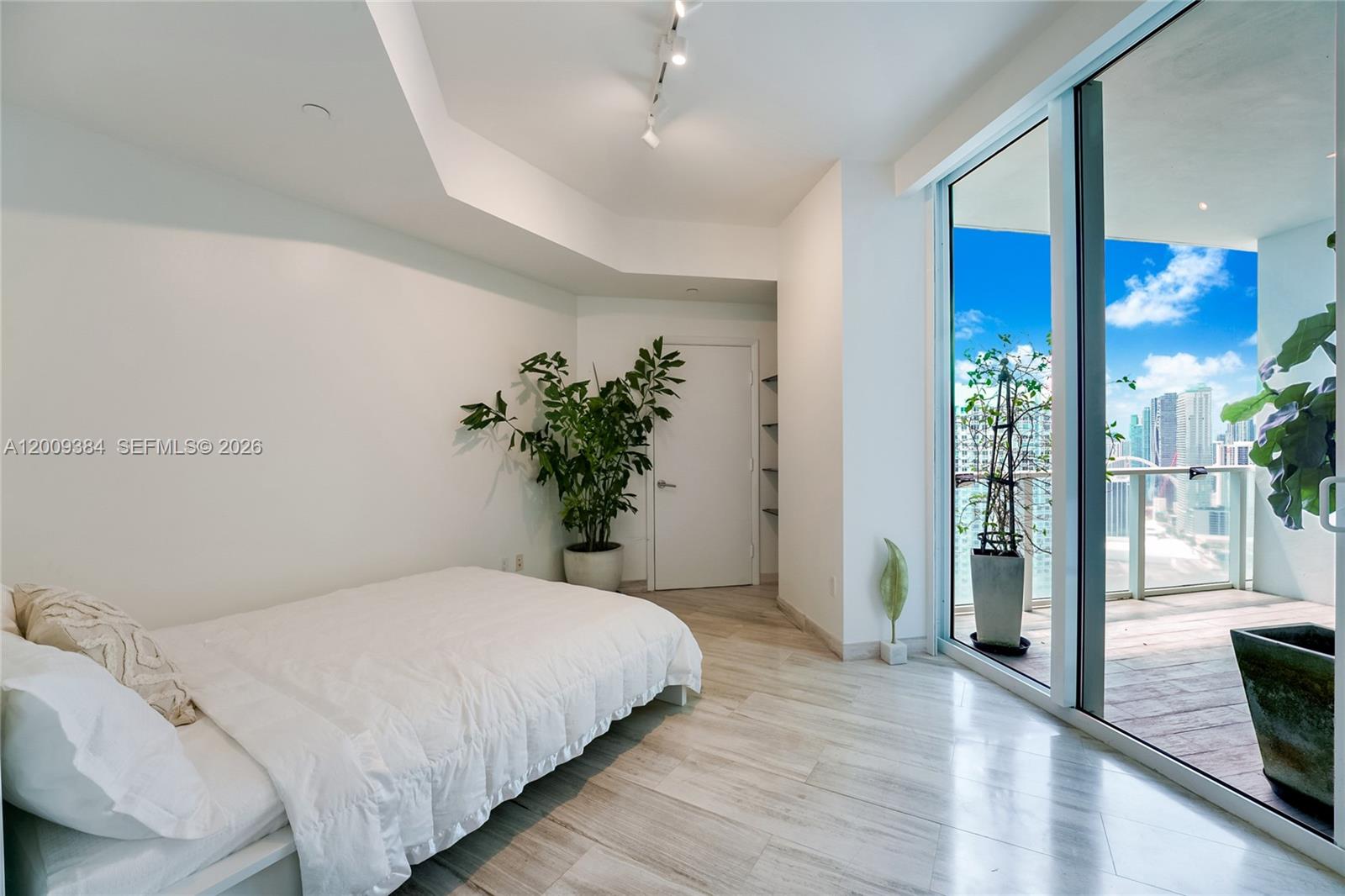 2020 N Bayshore Dr #3902, Miami FL 33137