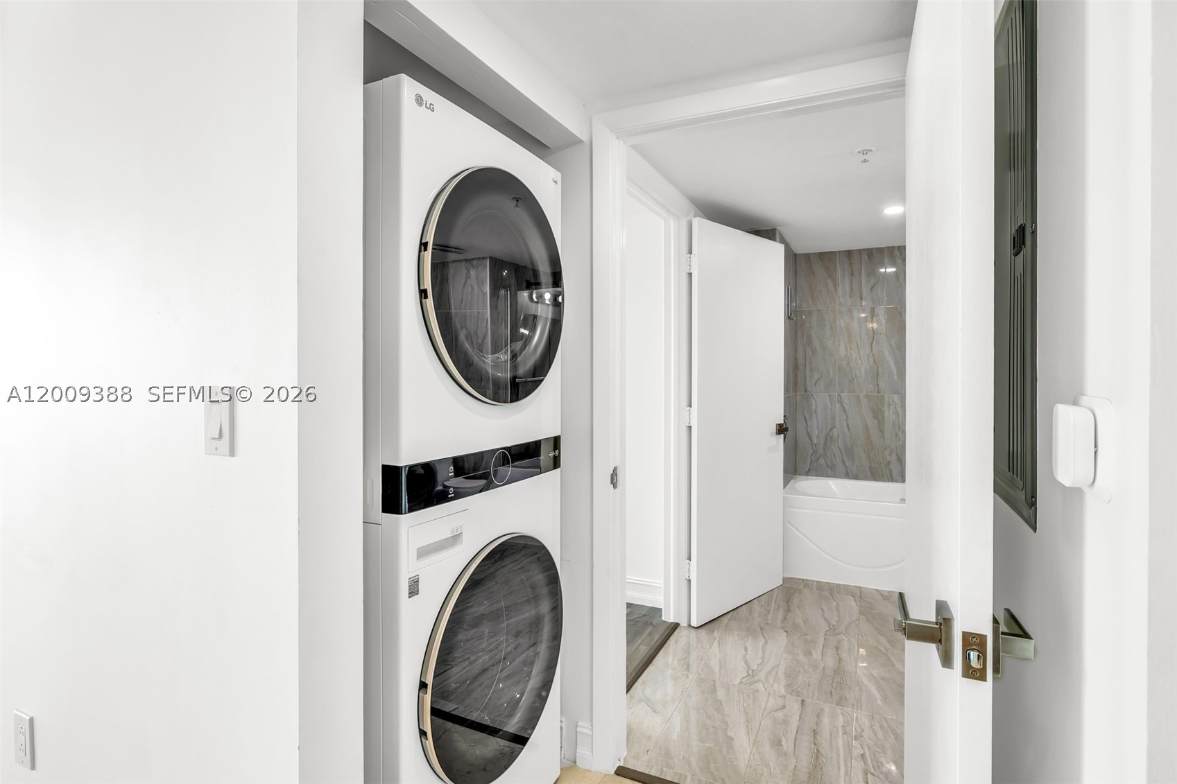 1800 N Bayshore Dr #4208, Miami FL 33132