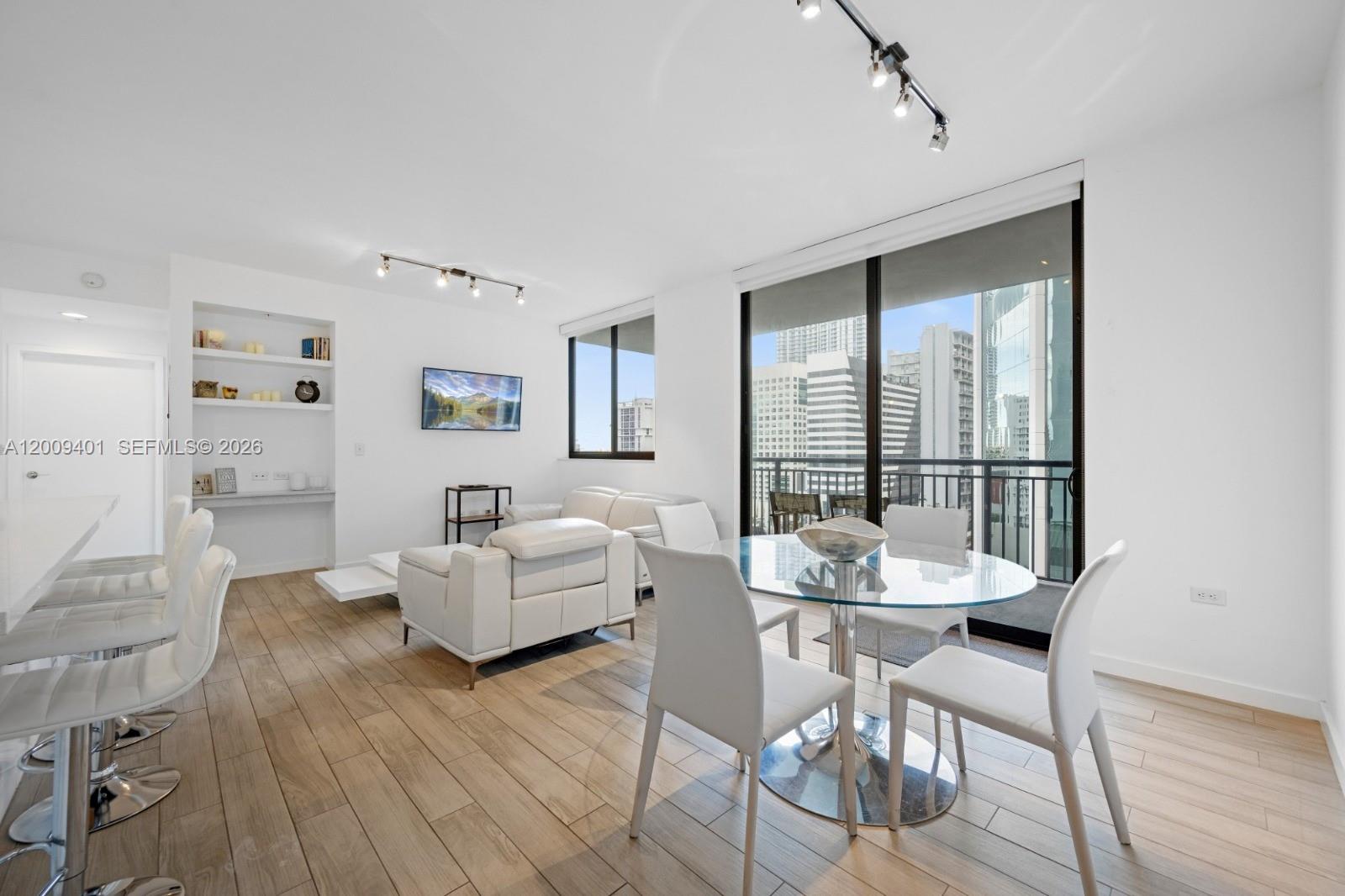 999 SW 1st Ave #1514, Miami FL 33130