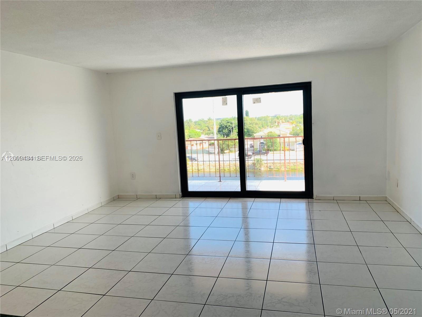 1325 W 68th St #514, Hialeah FL 33014