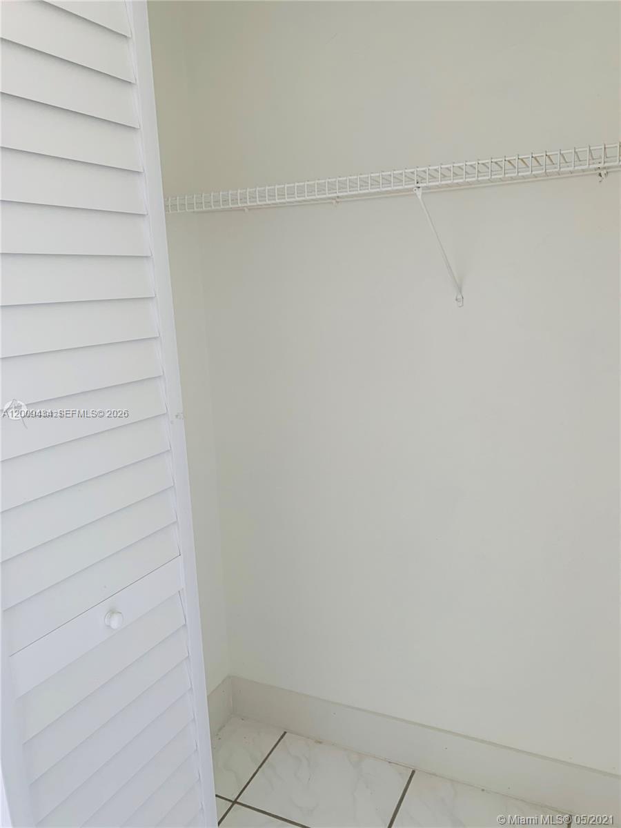 1325 W 68th St #514, Hialeah FL 33014