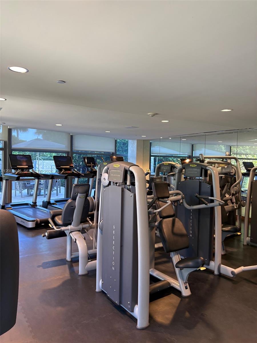 5875 Collins Ave #708, Miami Beach FL 33140
