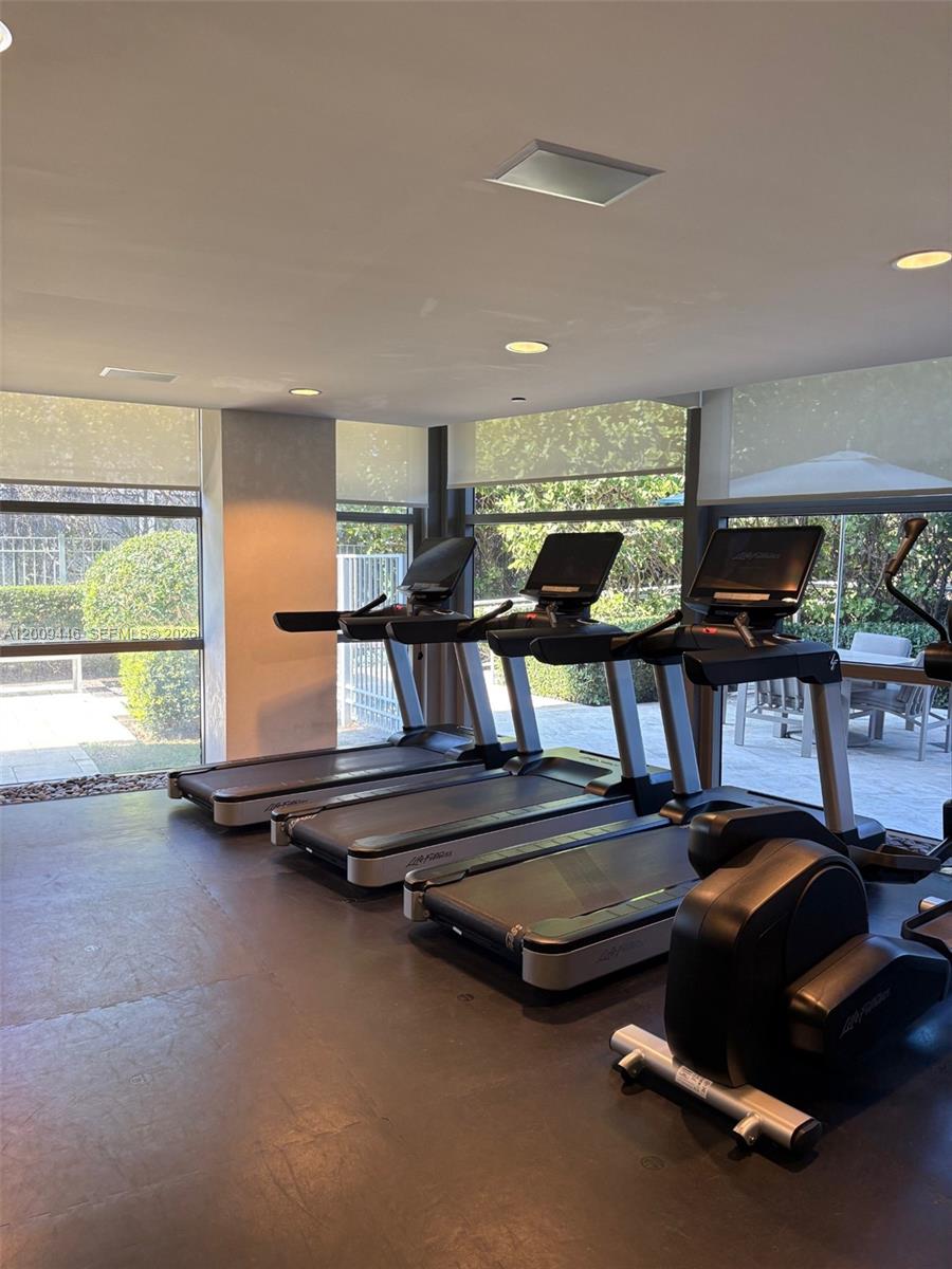5875 Collins Ave #708, Miami Beach FL 33140