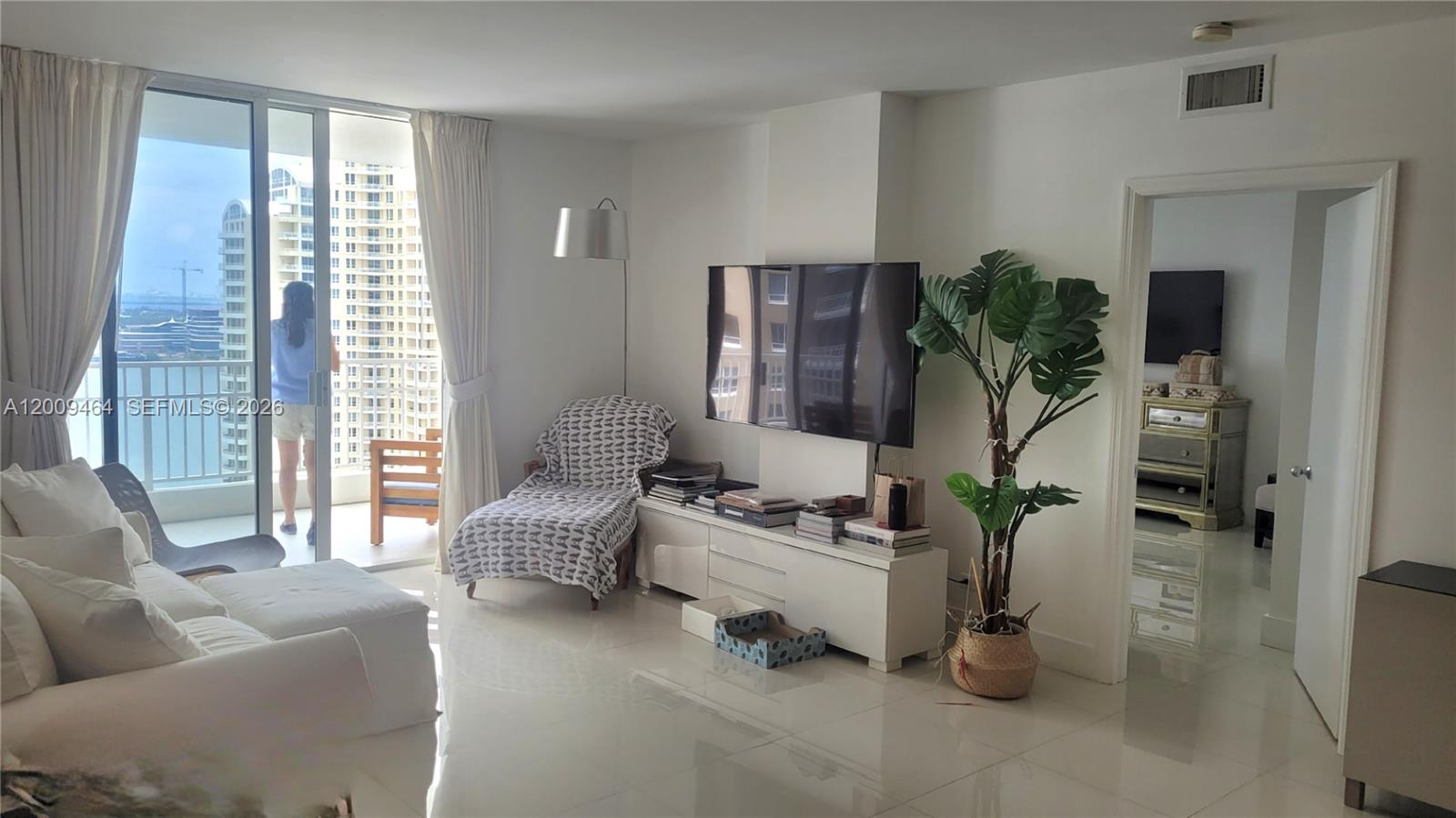 701 Brickell Key Blvd #2306, Miami FL 33131