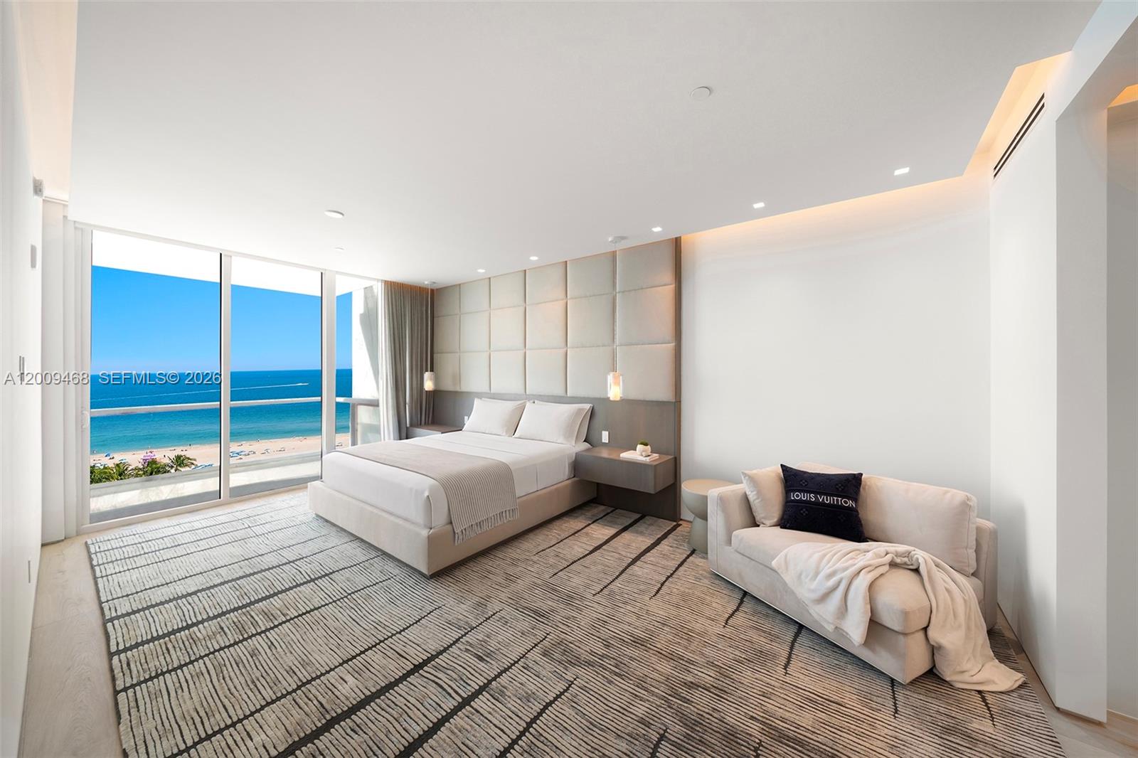 100 S Pointe Dr #1206, Miami Beach FL 33139