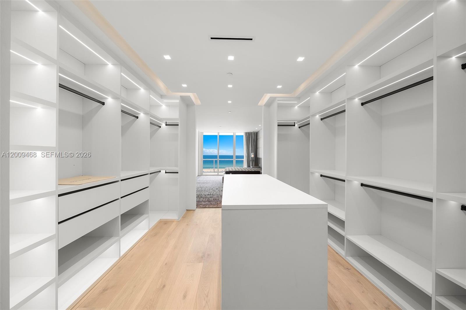 100 S Pointe Dr #1206, Miami Beach FL 33139