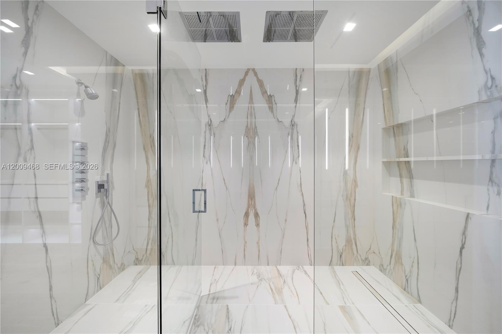 100 S Pointe Dr #1206, Miami Beach FL 33139