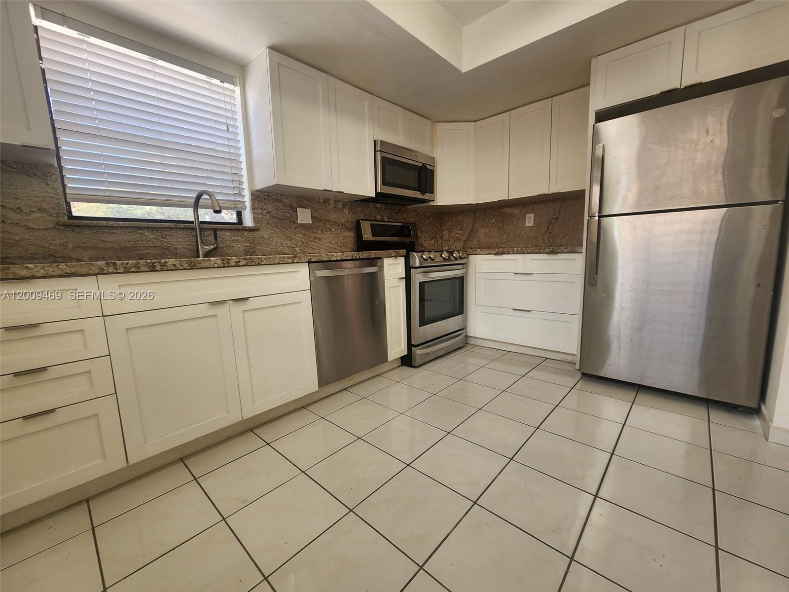 11810 SW 80th St #216, Miami FL 33183
