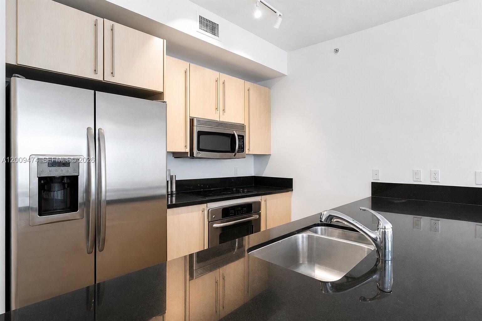 79 SW 12th St #2908-S, Miami FL 33130