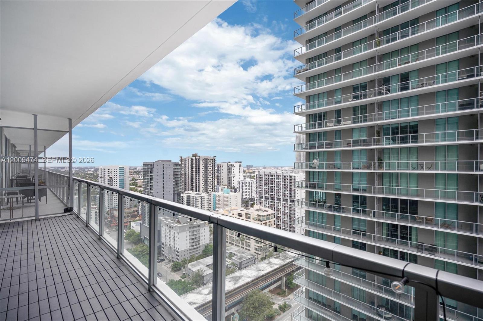 79 SW 12th St #2908-S, Miami FL 33130
