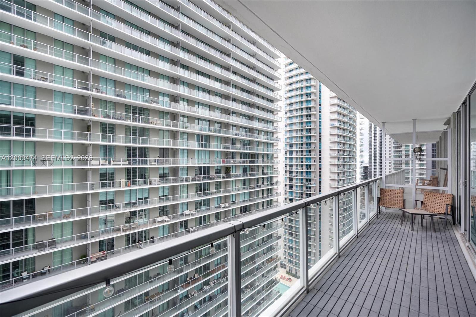 79 SW 12th St #2908-S, Miami FL 33130
