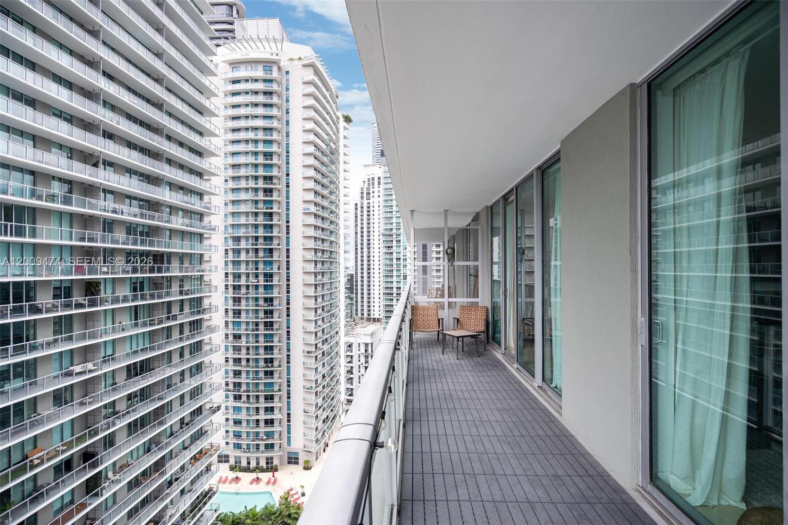 79 SW 12th St #2908-S, Miami FL 33130