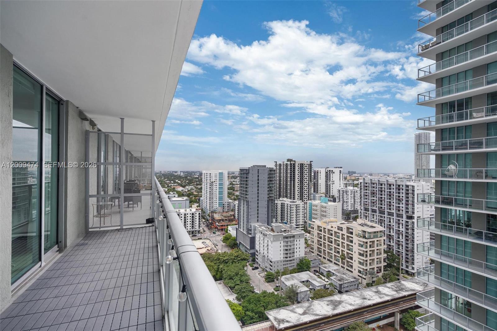 79 SW 12th St #2908-S, Miami FL 33130