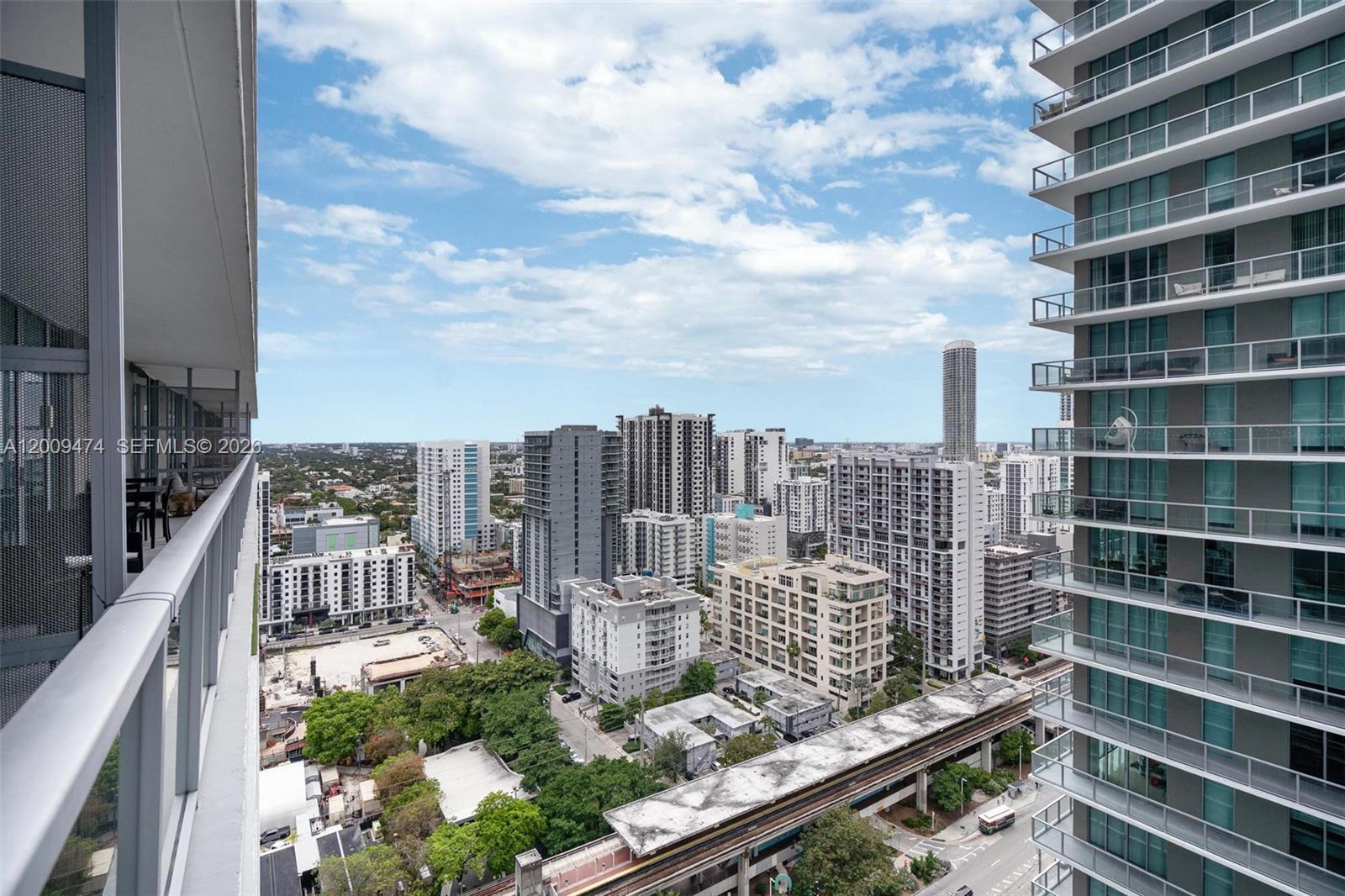 79 SW 12th St #2908-S, Miami FL 33130