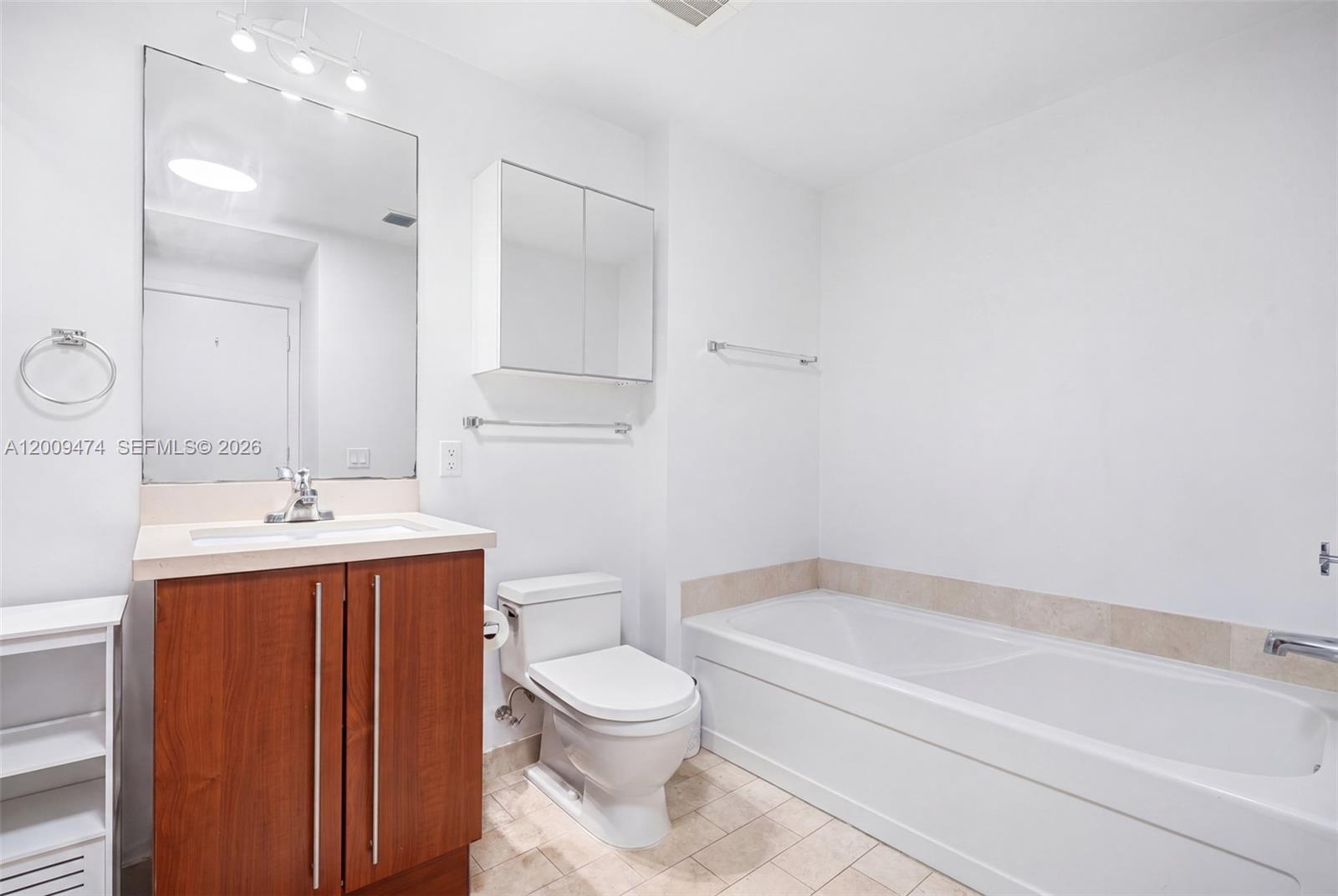 79 SW 12th St #2908-S, Miami FL 33130