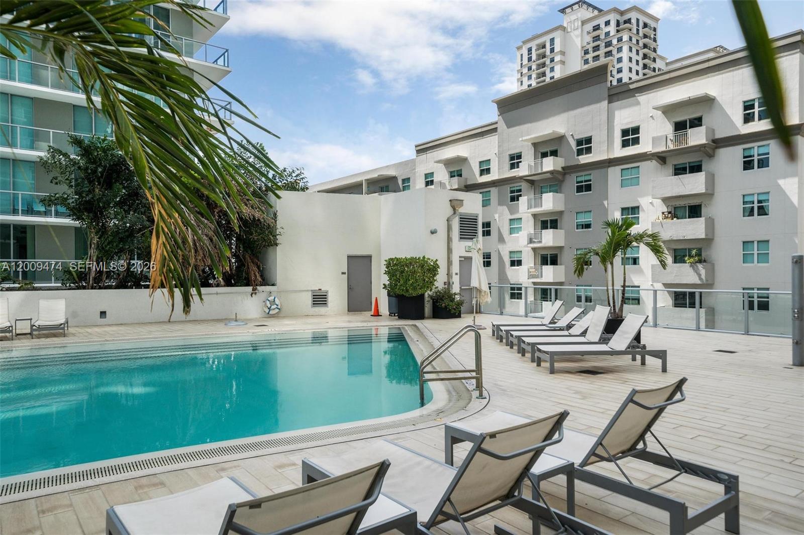 79 SW 12th St #2908-S, Miami FL 33130