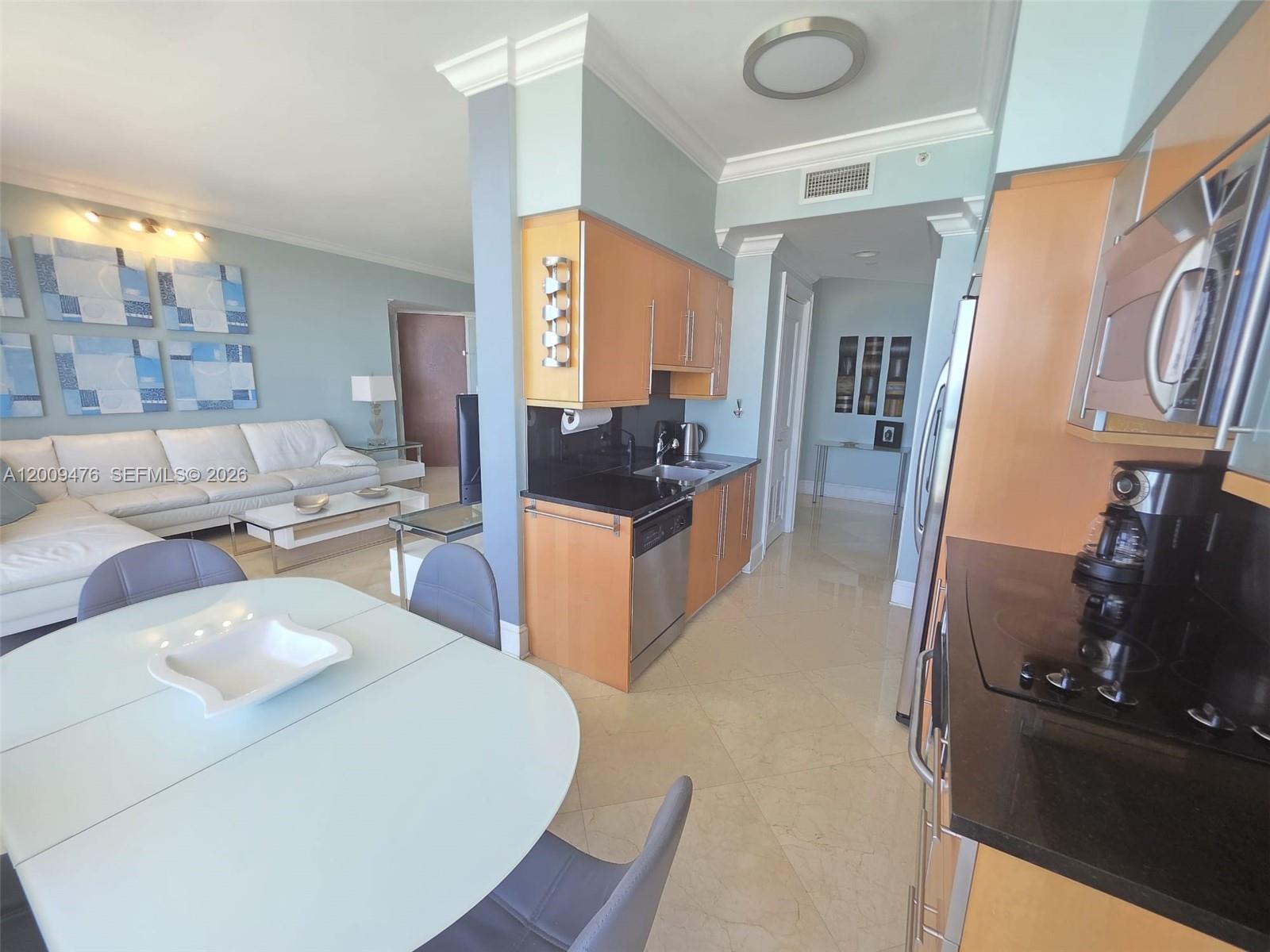 6365 Collins Ave #4311, Miami Beach FL 33141