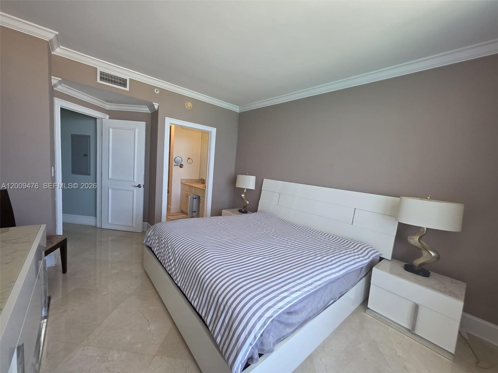6365 Collins Ave #4311, Miami Beach FL 33141
