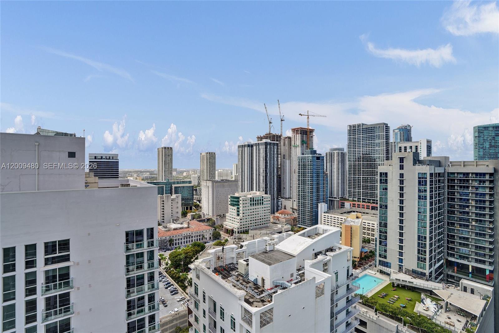 253 NE 2nd St #3304, Miami FL 33132