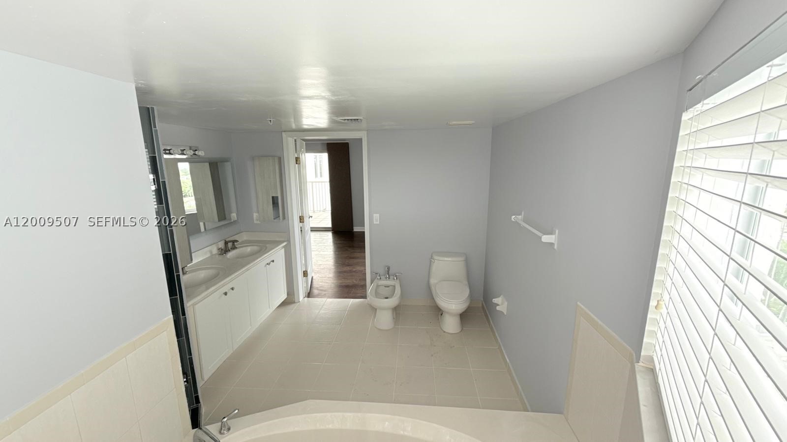 280 SW 20th Rd #904, Miami FL 33129