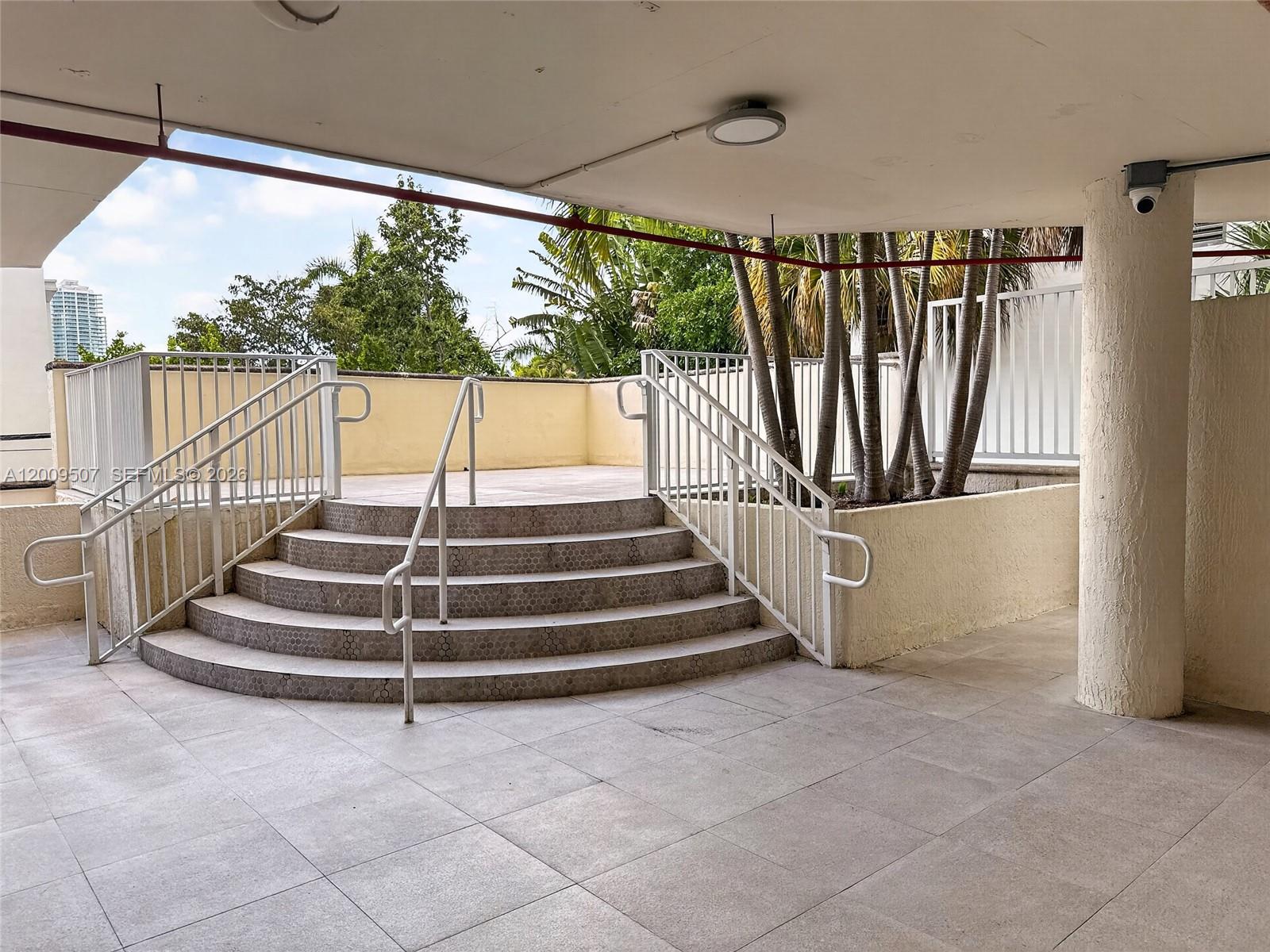 280 SW 20th Rd #904, Miami FL 33129