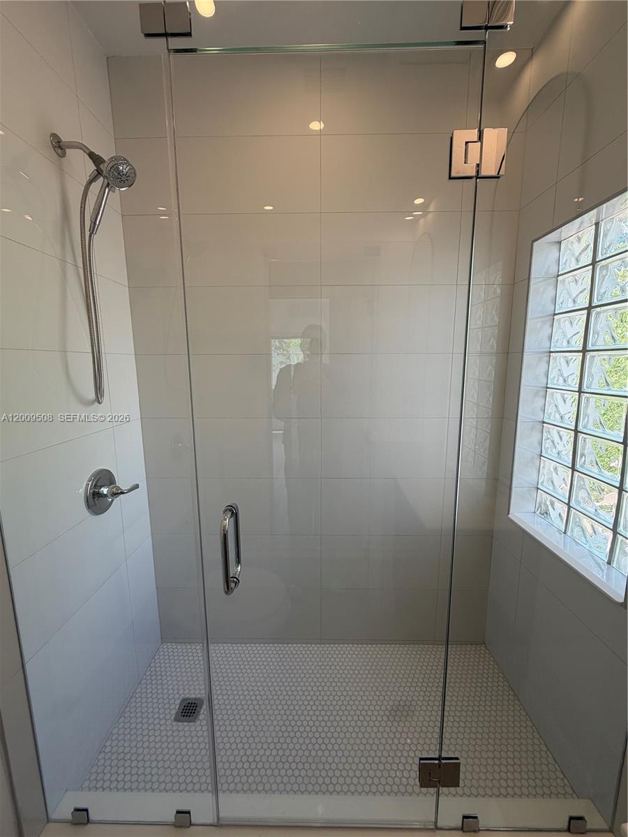 533 Minorca Ave, Coral Gables FL 33134