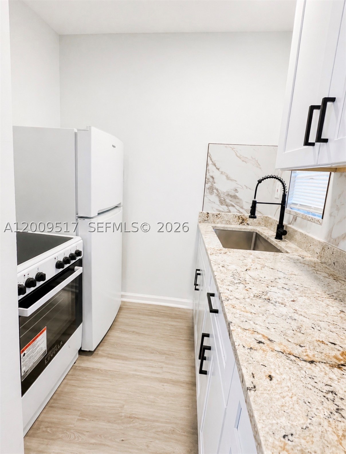 1121 NE 2nd St #205, Fort Lauderdale FL 33301