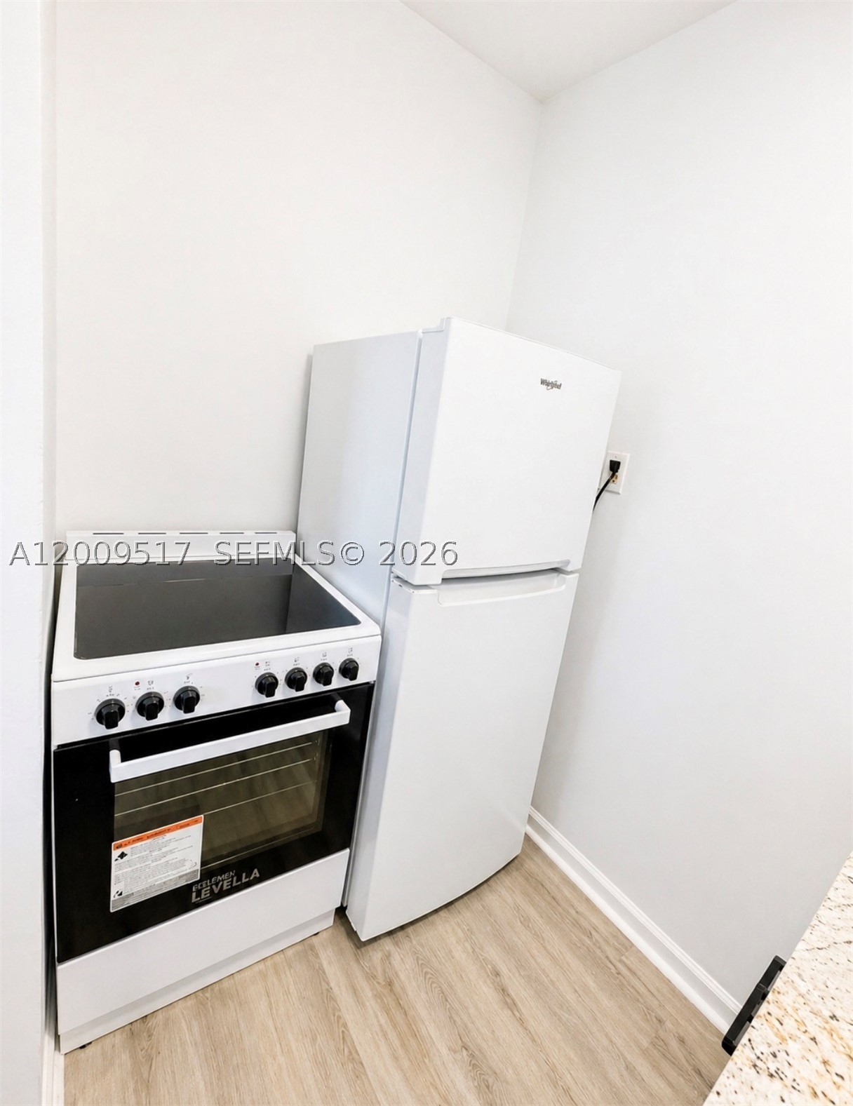 1121 NE 2nd St #205, Fort Lauderdale FL 33301