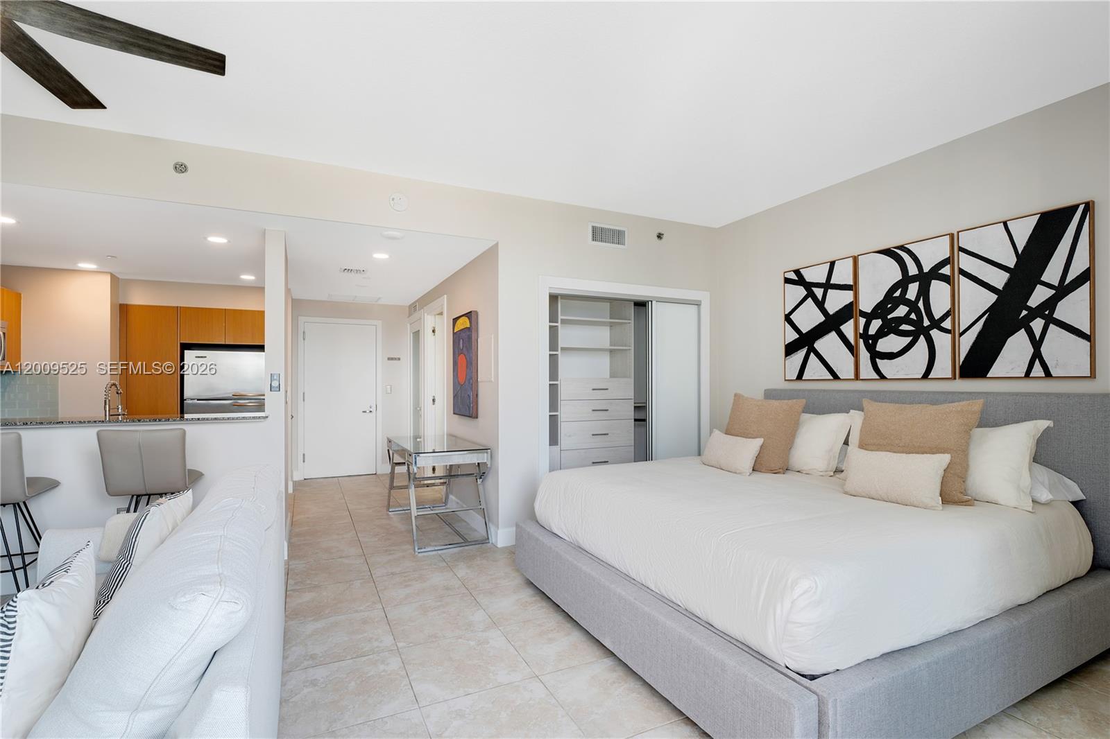 1060 Brickell Ave #3209, Miami FL 33131