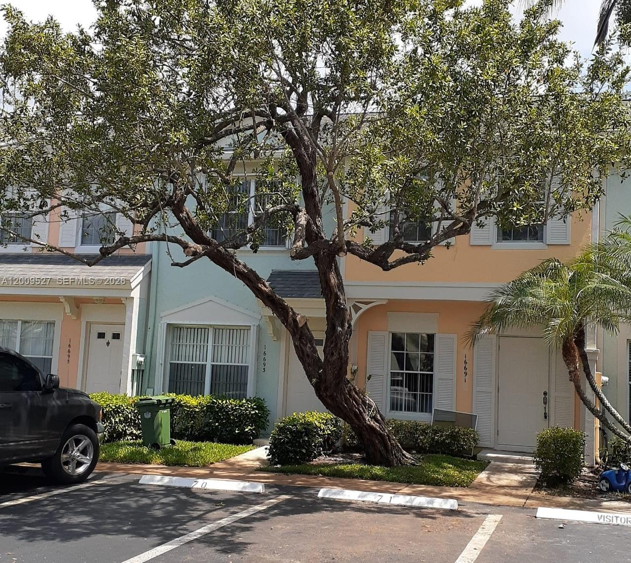 16691 Hemingway Dr #16691, Weston FL 33326