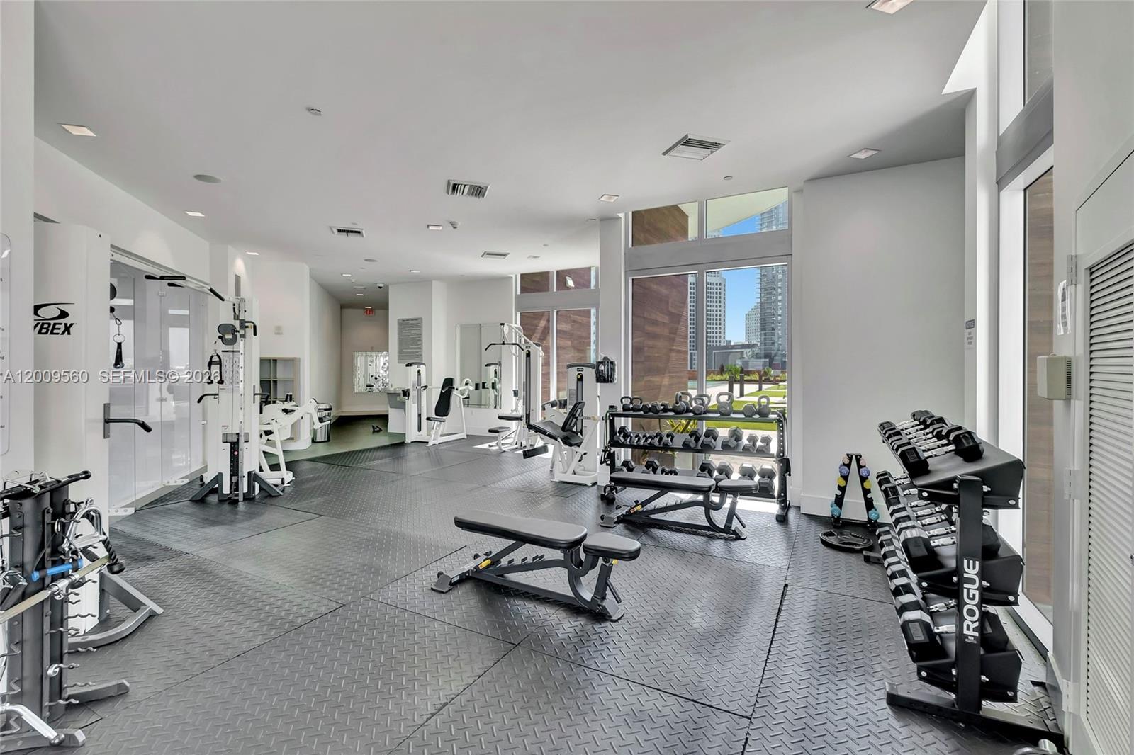 350 S Miami Ave #1703, Miami FL 33130