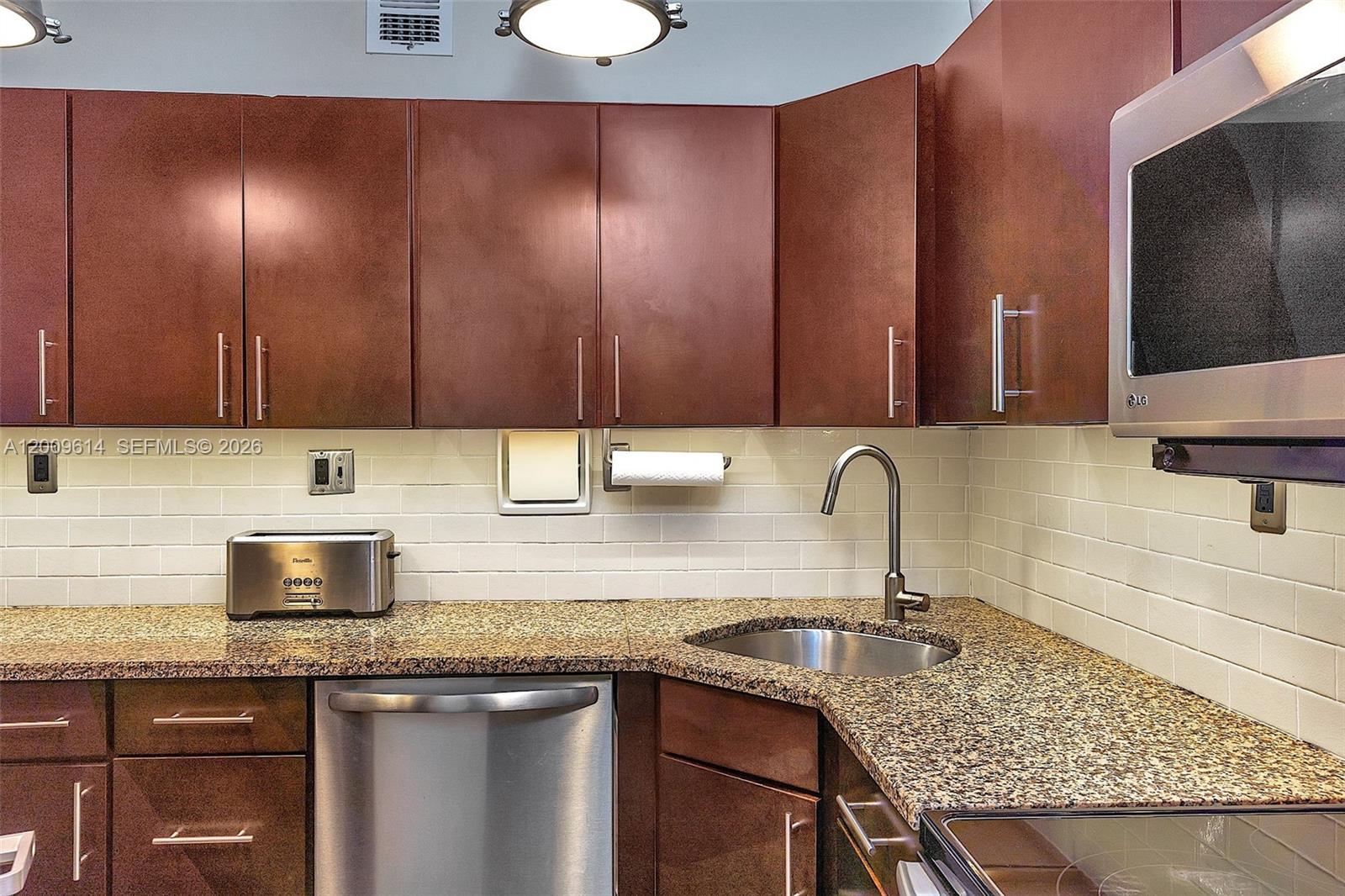 1200 West Ave #423, Miami Beach FL 33139